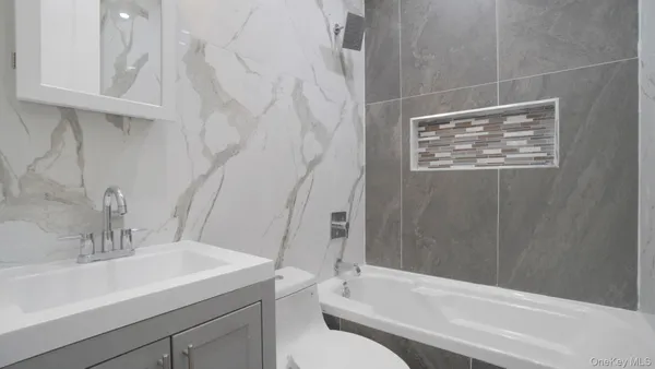 $850,000 | 506 East 183rd Street | East Tremont