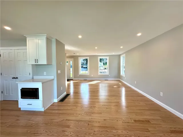 $669,900 | 253 Central Street, Manville, RI 02838