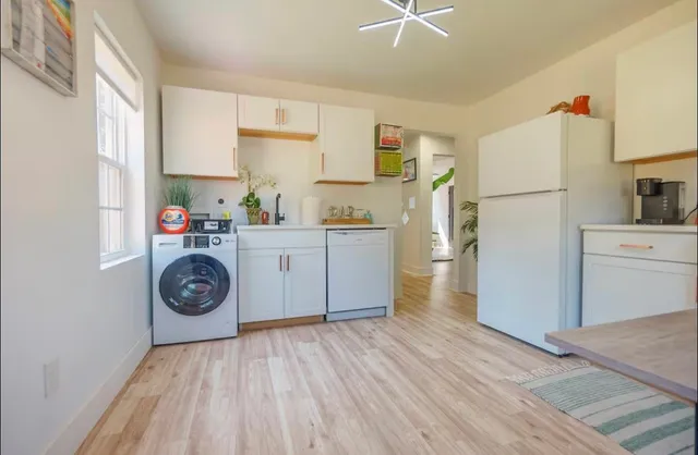 $299,900 | 84 North Holmes Street, Memphis, TN 38111