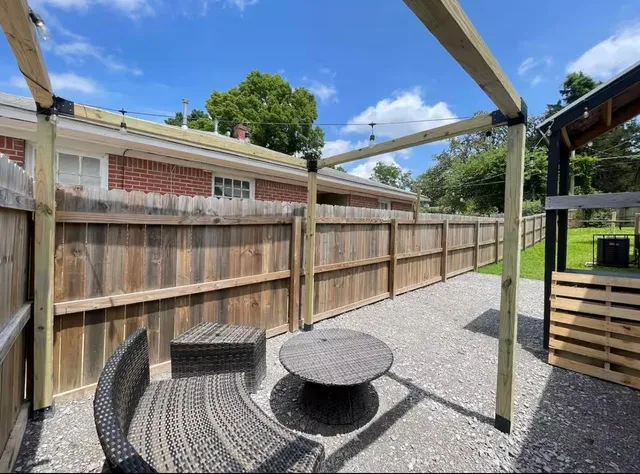 $299,900 | 84 North Holmes Street, Memphis, TN 38111