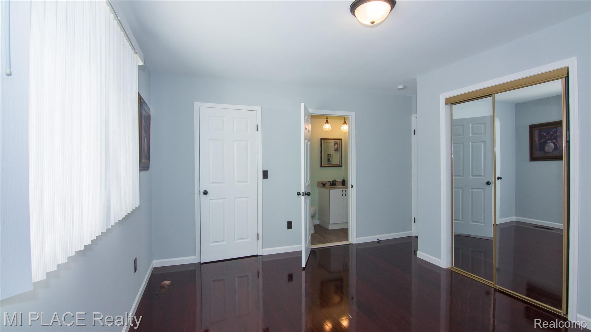 17111 Westhampton Road Southfield, MI 48075 - Photo 27 of 43 Master Bedroom