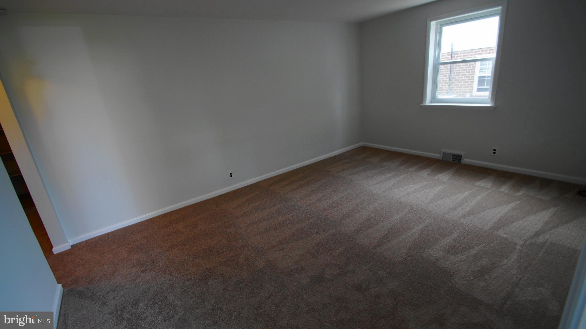 666 Rennard Street Philadelphia, PA 19116 - Photo 3 of 19 Gallery Image 3