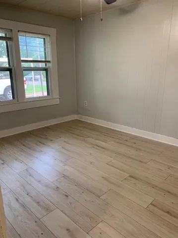 $1,600 | 1001 South 27th Street, Corsicana, TX 75110