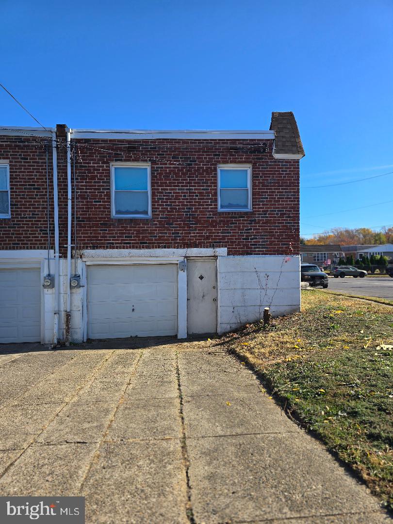 8540 Castor Avenue Philadelphia, PA 19152 - Photo 4 of 19