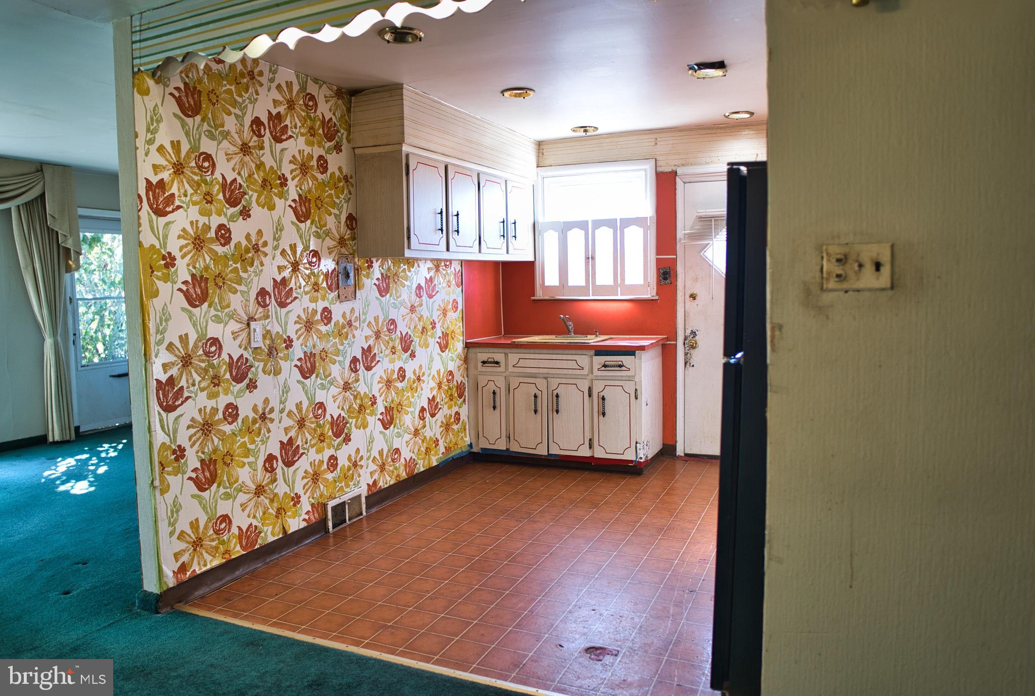 8540 Castor Avenue Philadelphia, PA 19152 - Photo 7 of 19