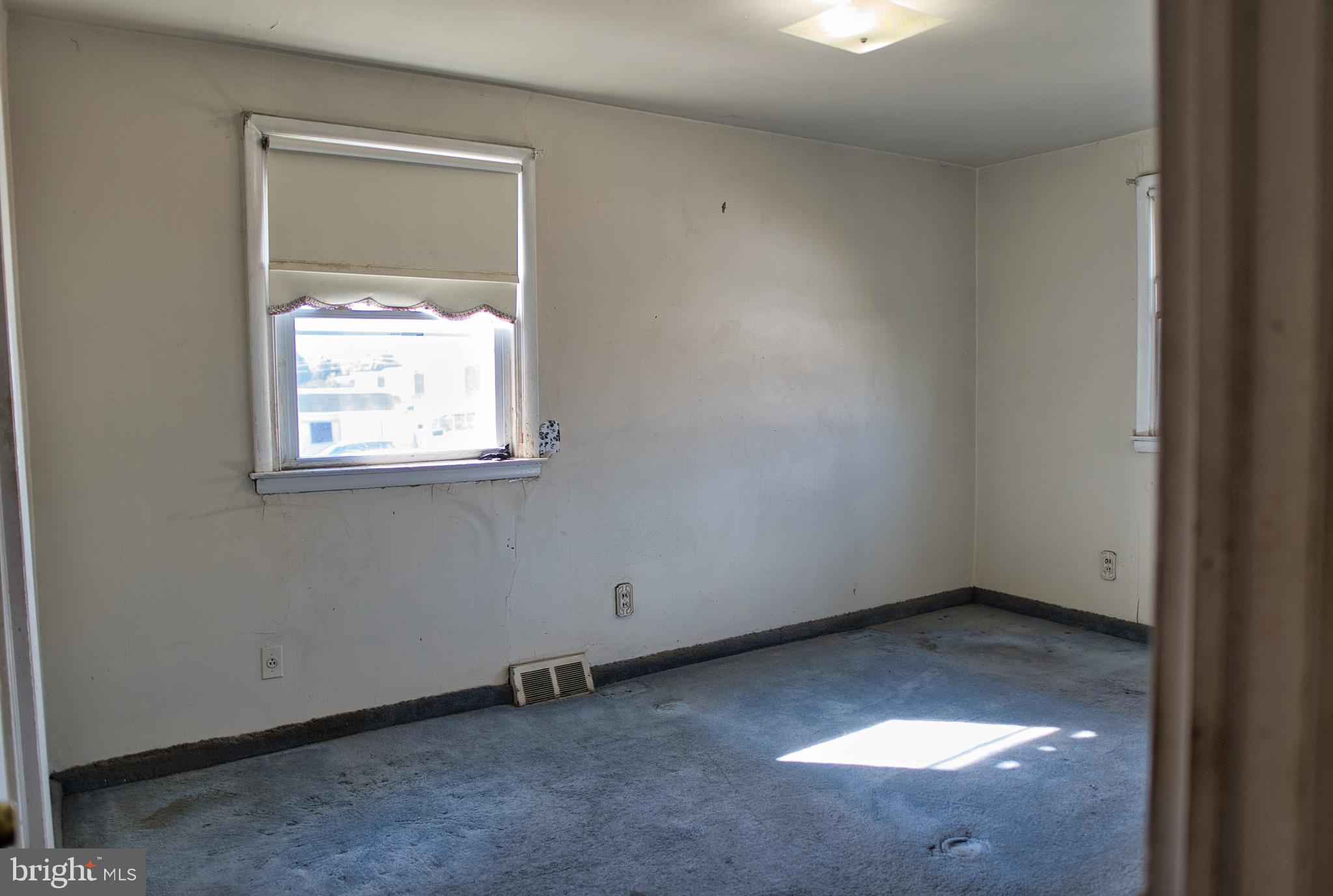 8540 Castor Avenue Philadelphia, PA 19152 - Photo 9 of 19