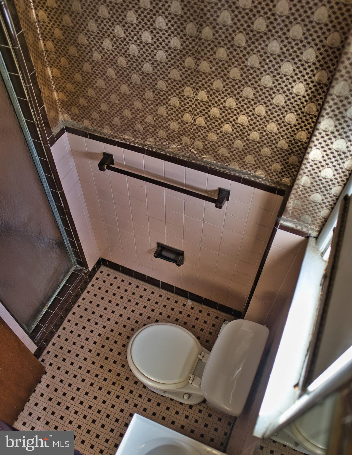 8540 Castor Avenue Philadelphia, PA 19152 - Photo 10 of 19