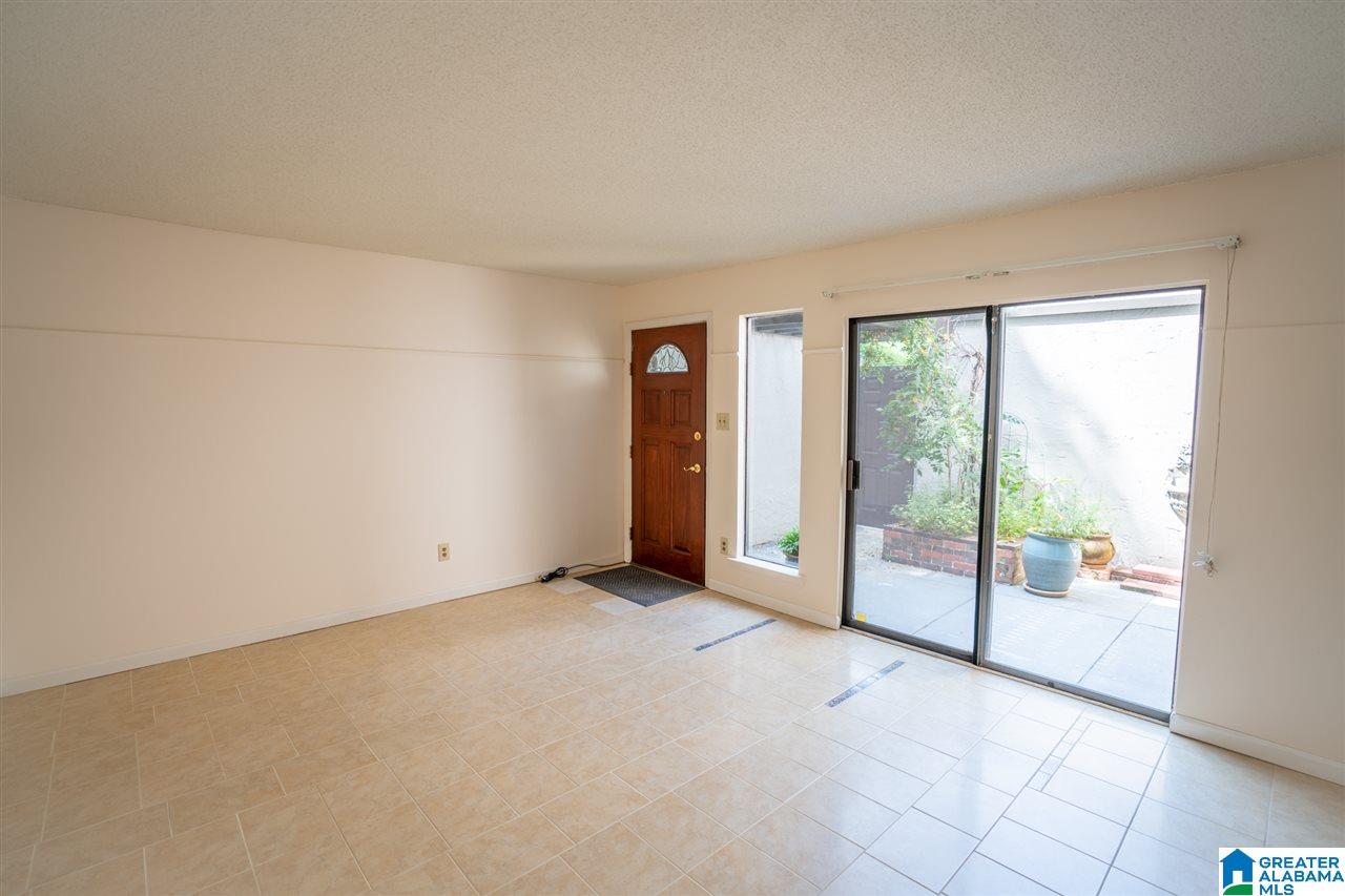 3350 Altamont Road South, Unit D22 Birmingham, AL 35205 - Photo 11 of 16