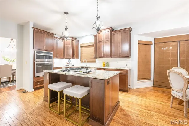 $749,000 | 17651 Westhampton Woods Drive, Wildwood, MO 63005