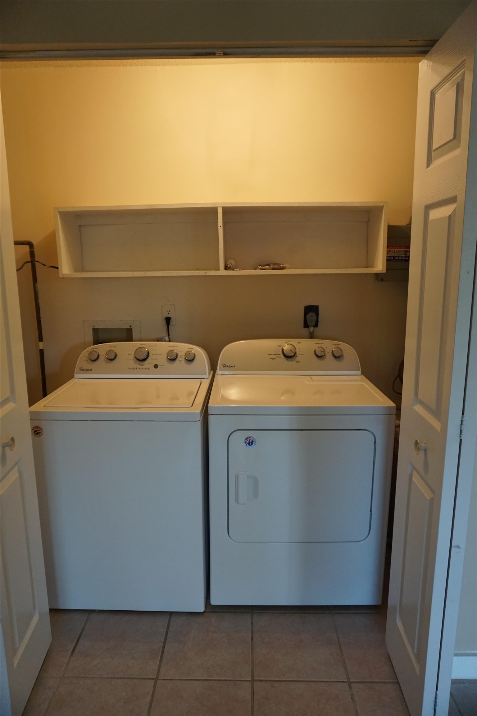 215 A Street, Unit B St. Augustine, FL 32080 - Photo 10 of 10 a utility room with dryer and washer