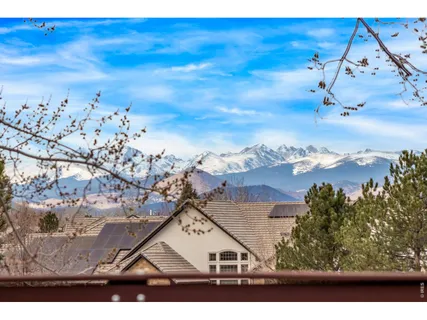 a view of a sky from a yard
