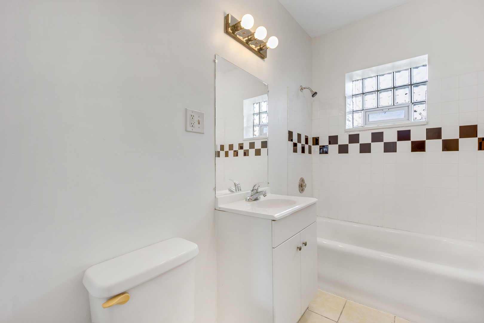 4452 West Parker Avenue, Unit 1 Chicago, IL 60639 - Photo 7 of 9