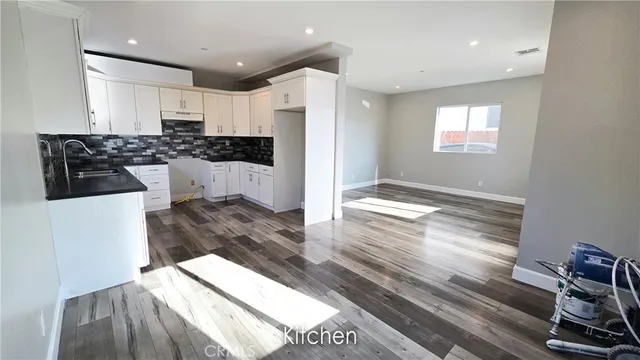 $4,200 | 132 East 104th Street, Los Angeles, CA 90003