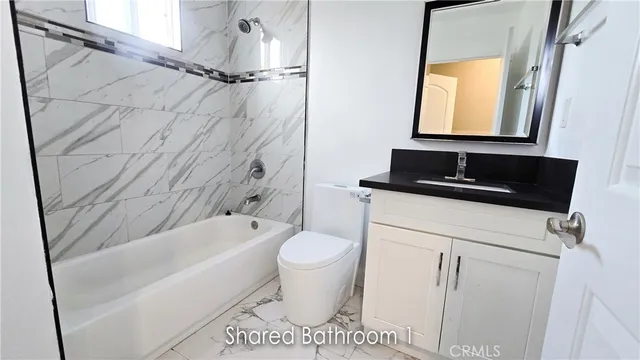 $4,200 | 132 East 104th Street, Los Angeles, CA 90003