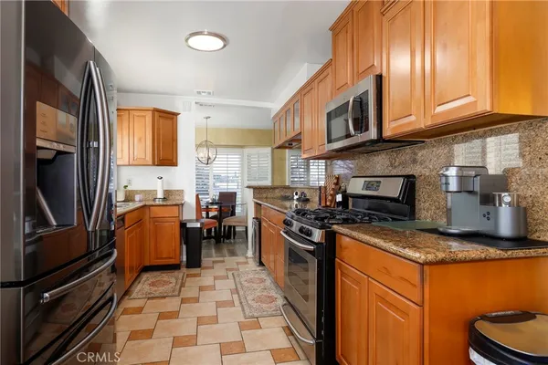 $950,000 | 6475 Turnergrove Drive, Lakewood, CA 90713