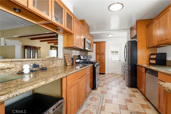 $950,000 | 6475 Turnergrove Drive, Lakewood, CA 90713