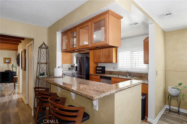$950,000 | 6475 Turnergrove Drive, Lakewood, CA 90713