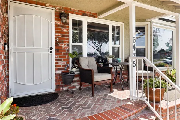 $950,000 | 6475 Turnergrove Drive, Lakewood, CA 90713