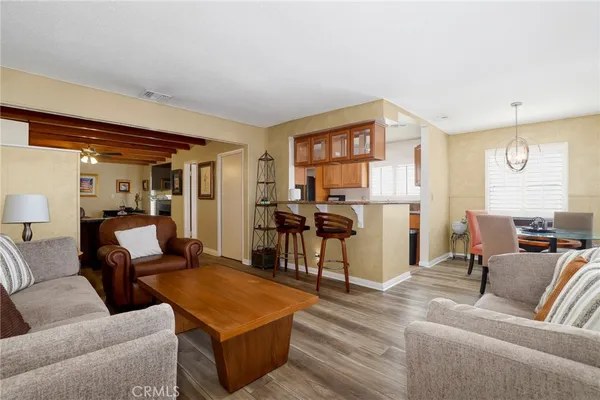 $950,000 | 6475 Turnergrove Drive, Lakewood, CA 90713