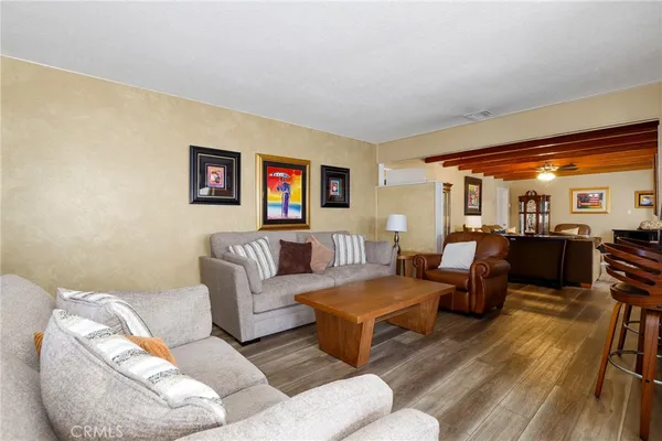 $950,000 | 6475 Turnergrove Drive, Lakewood, CA 90713