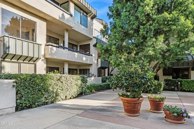 $1,365,000 | 2329 Century Hill, Los Angeles, CA 90067