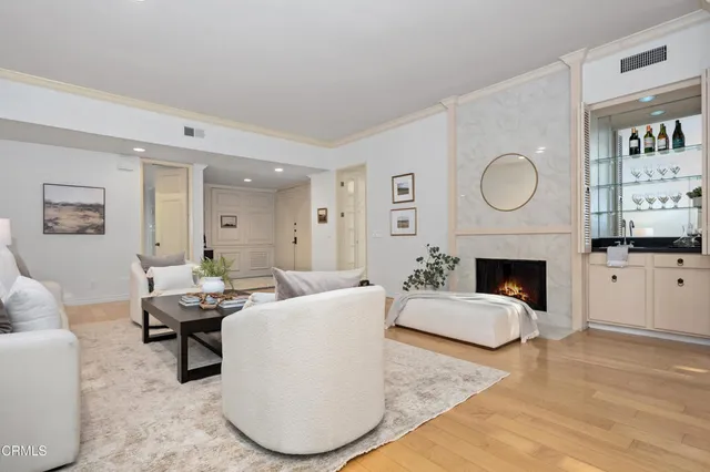 $1,365,000 | 2329 Century Hill, Los Angeles, CA 90067