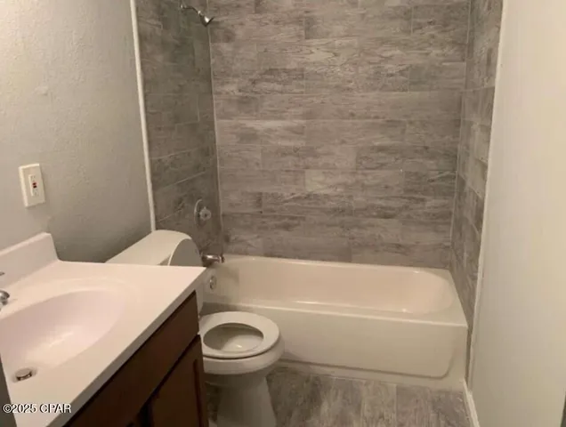 $1,395 | 1600 Florida Avenue, Lynn Haven, FL 32444