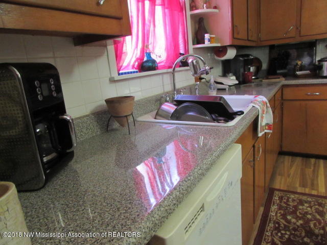 410 Douglas Road Hernando, MS 38632 - Photo 7 of 17 IMG_1959
