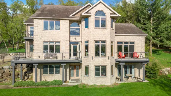 $850,000 | N2828 Demynck Road, Lodi, WI 53555