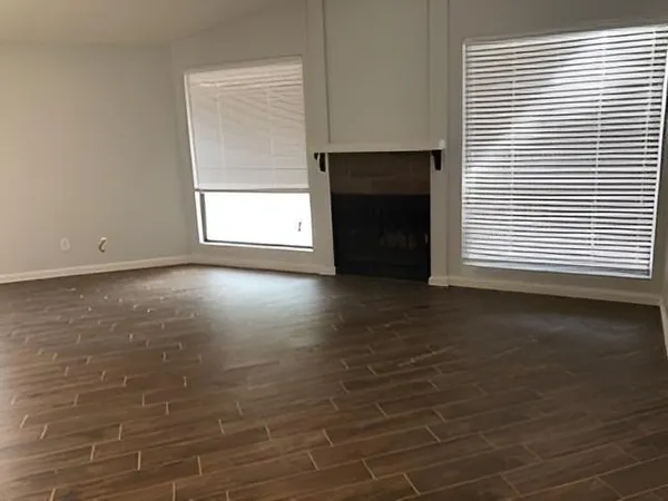 $2,100 | 4354 East Sandia Street, Phoenix, AZ 85044