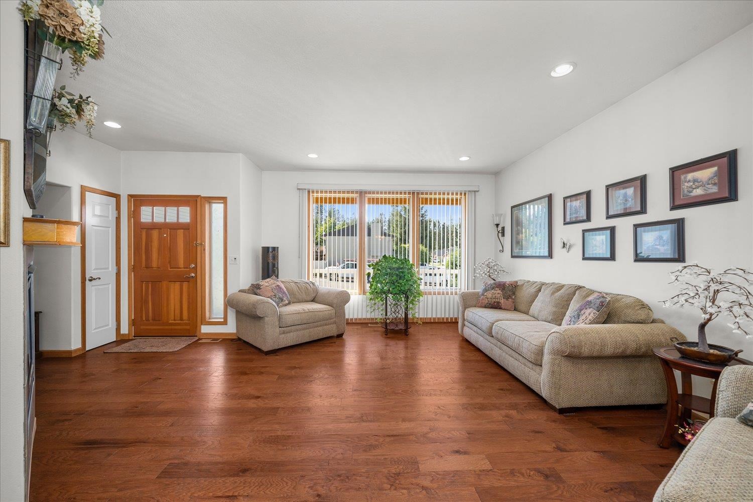 4209 South Bowdish Road Spokane Valley, WA 99206 - Photo 7 of 46 Gallery Image 7