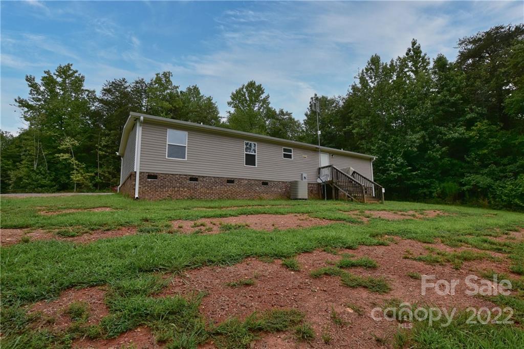191 East Bells Branch Road Blacksburg, SC 29702 - Photo 14 of 14 a aerial view of a house with yard and a garden