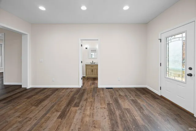 $275,000 | 102 South Sheets Street, Oxford, IN 47971