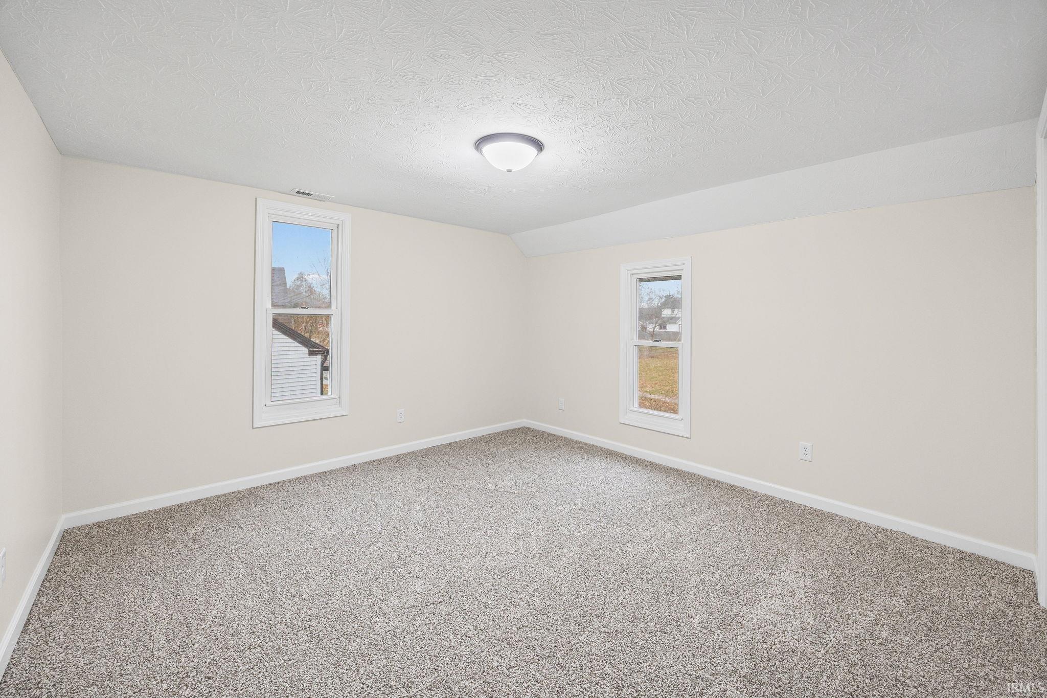 102 South Sheets Street Oxford, IN 47971 - Photo 12 of 36