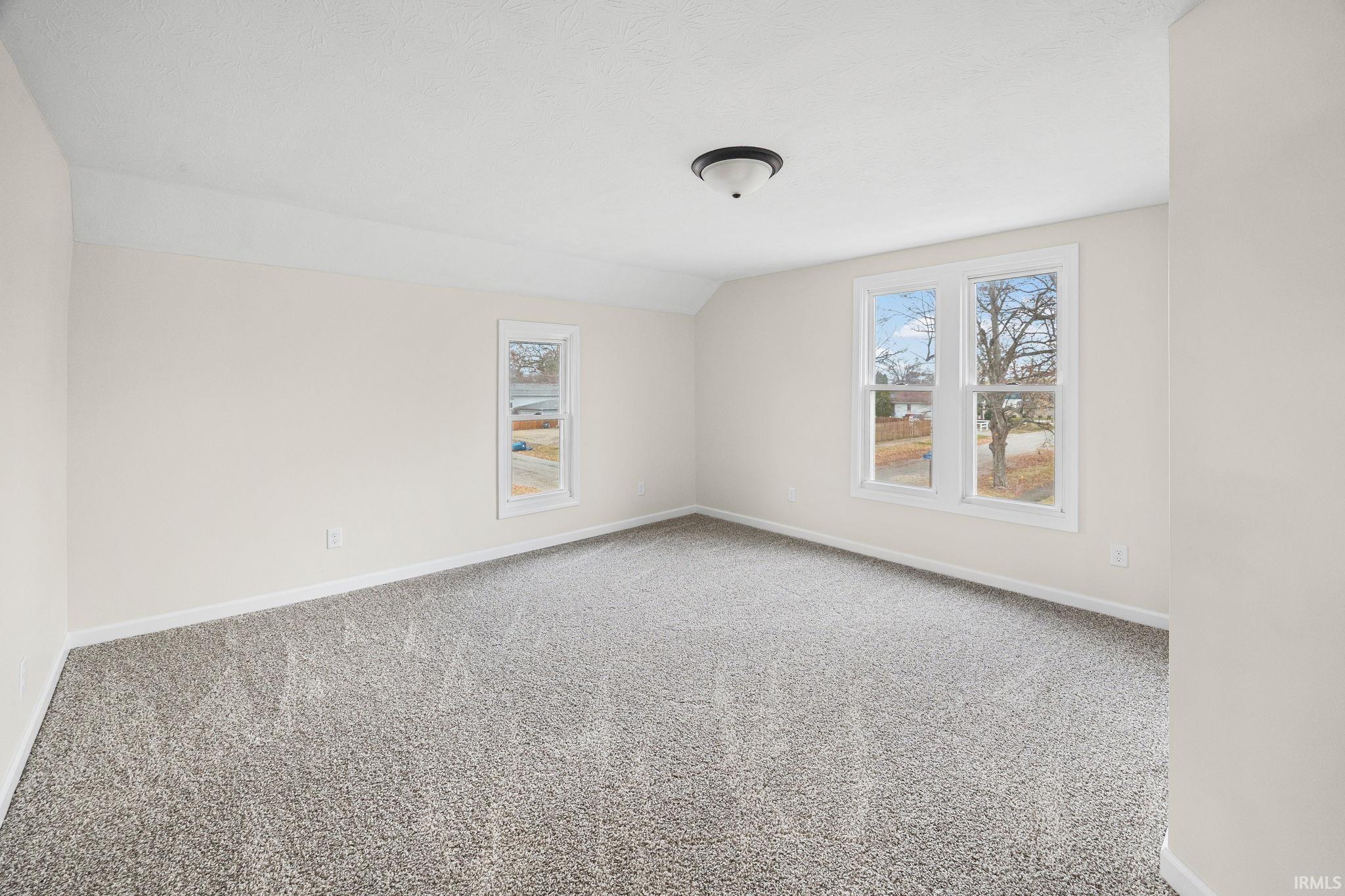 102 South Sheets Street Oxford, IN 47971 - Photo 14 of 36