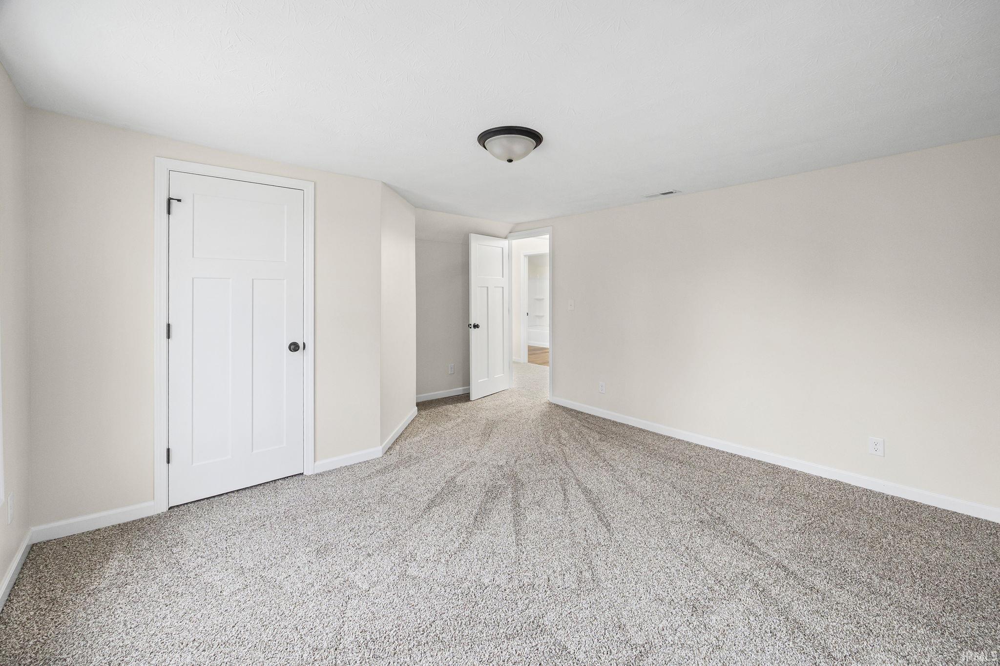 102 South Sheets Street Oxford, IN 47971 - Photo 15 of 36