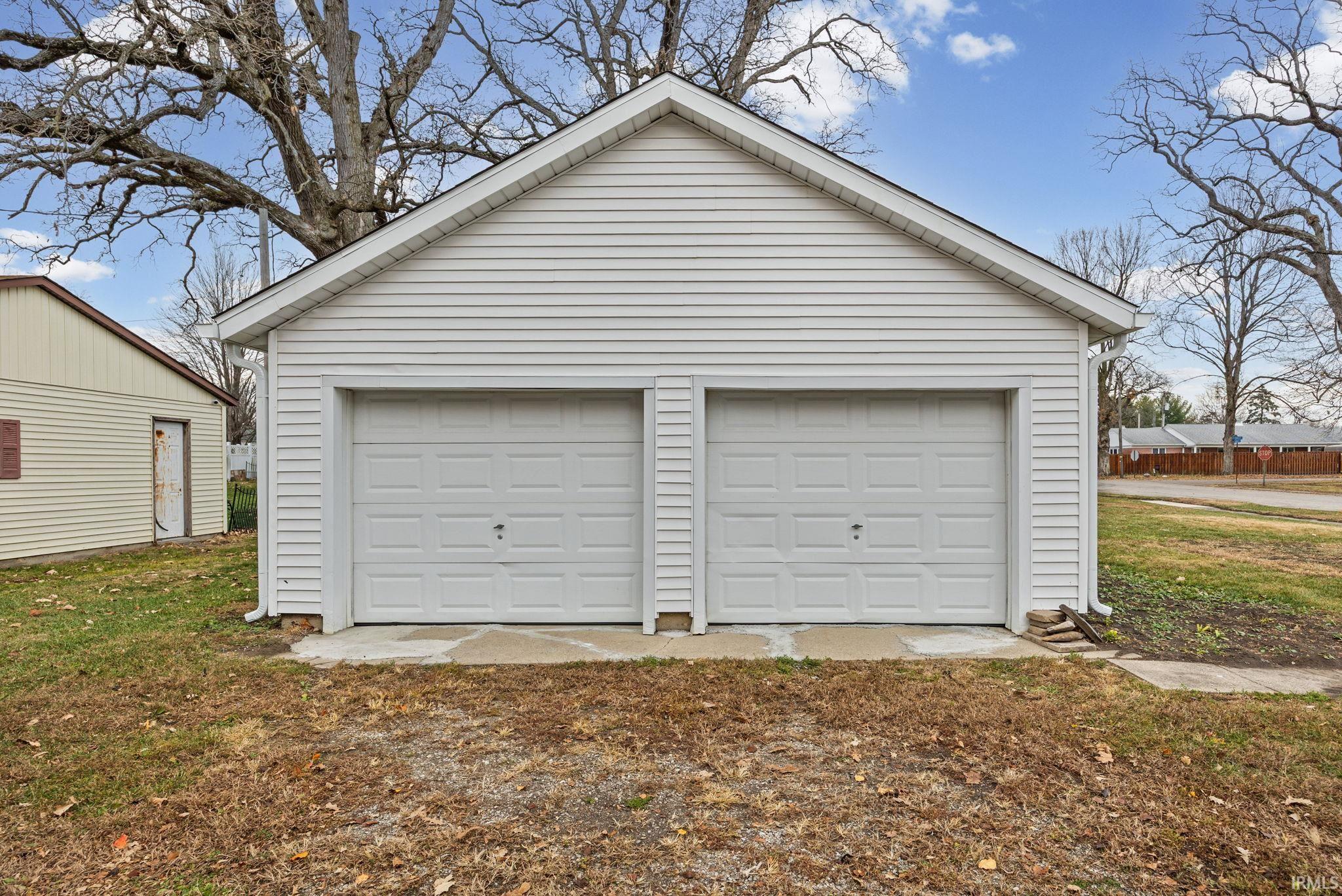 102 South Sheets Street Oxford, IN 47971 - Photo 21 of 36