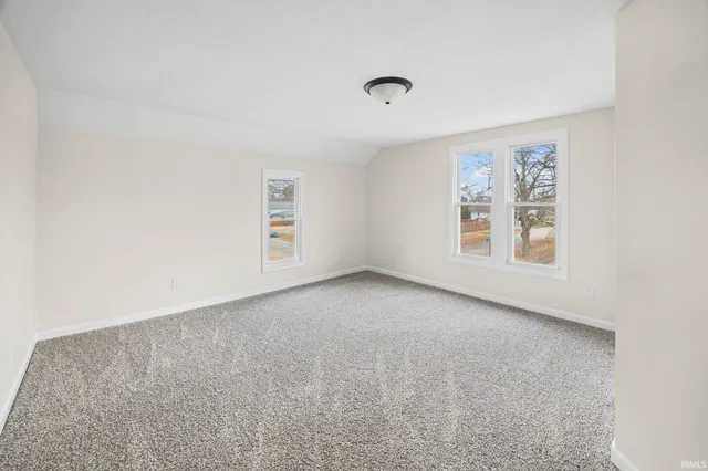 $275,000 | 102 South Sheets Street, Oxford, IN 47971