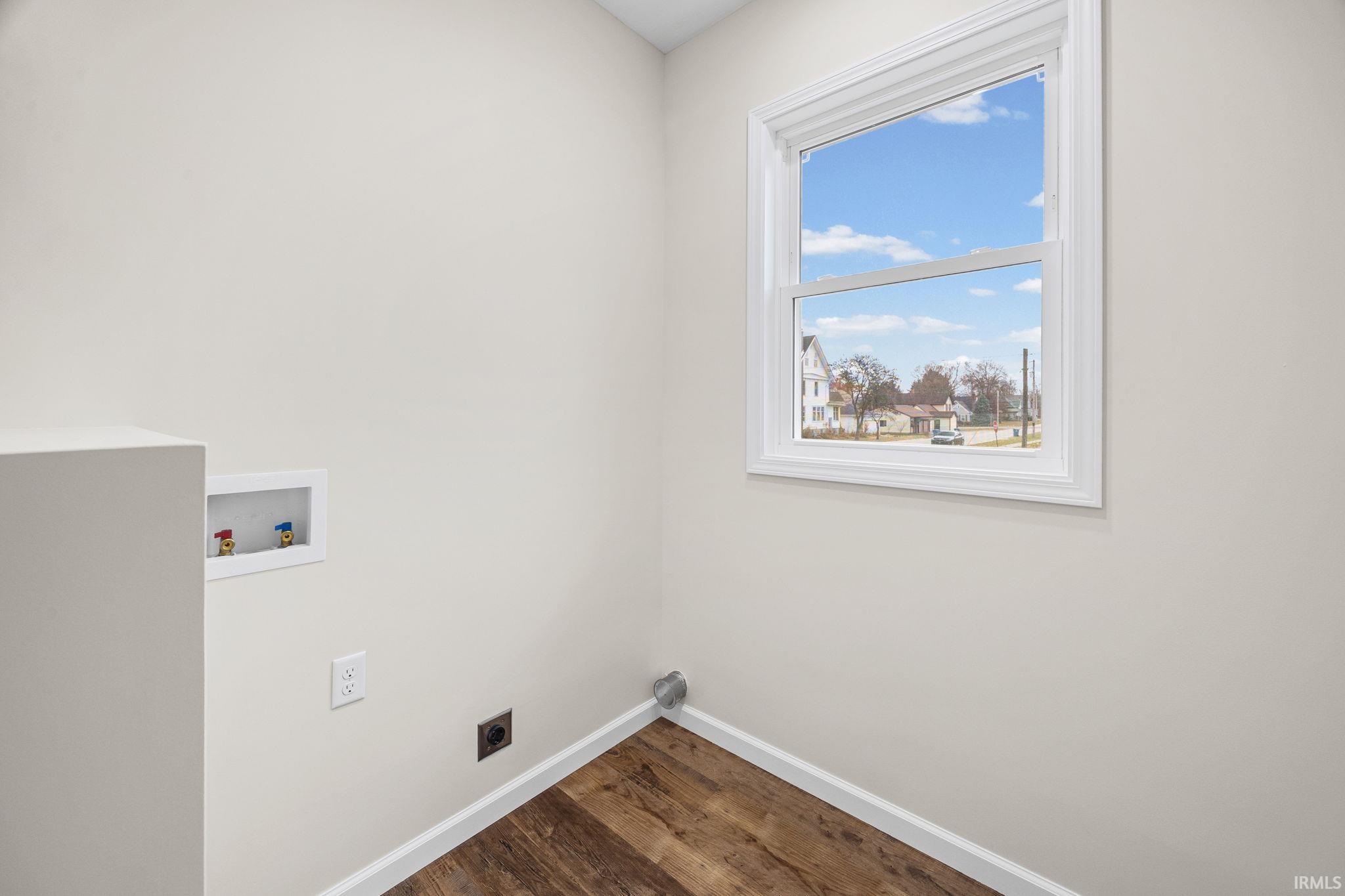 102 South Sheets Street Oxford, IN 47971 - Photo 5 of 36