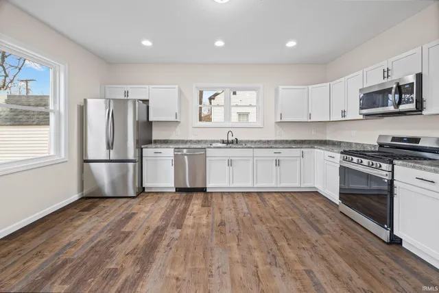 $275,000 | 102 South Sheets Street, Oxford, IN 47971