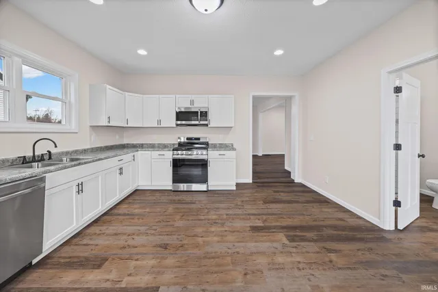 $275,000 | 102 South Sheets Street, Oxford, IN 47971