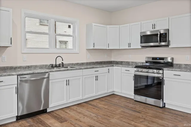 $275,000 | 102 South Sheets Street, Oxford, IN 47971