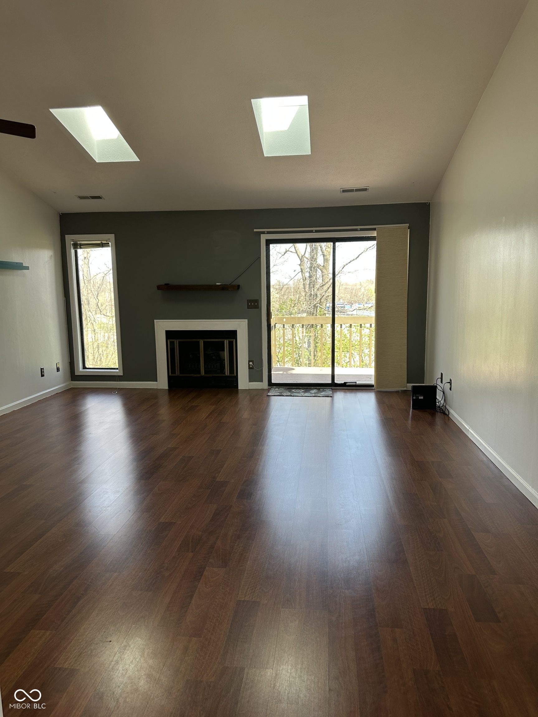 69 Lookout Ridge Drive Columbus, IN 47201 - Photo 5 of 29 Gallery Image 5