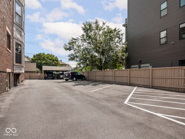 $230,000 | 2161 North Meridian Street, Unit 4, Indianapolis, IN 46202