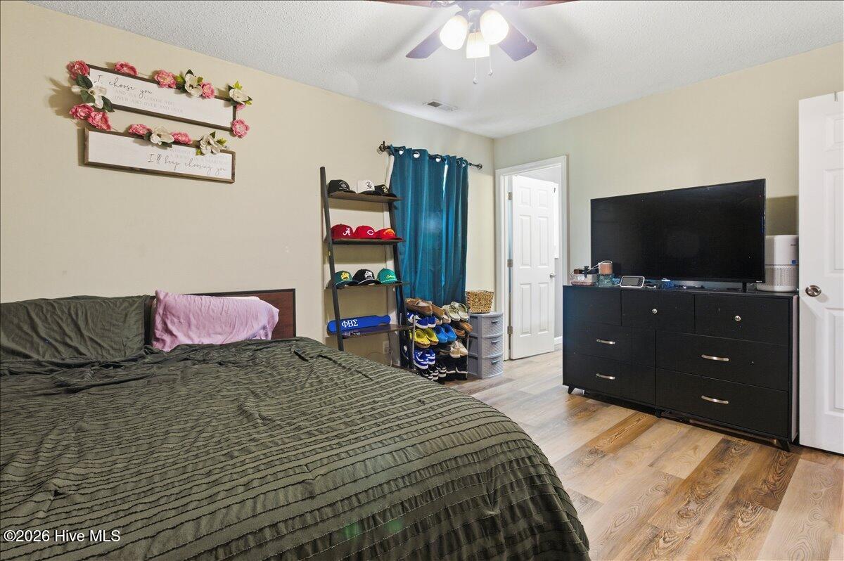 134 Parnell Road Hubert, NC 28539 - Photo 16 of 26 10-Final 134 Parnell Rd-RJREM-5998