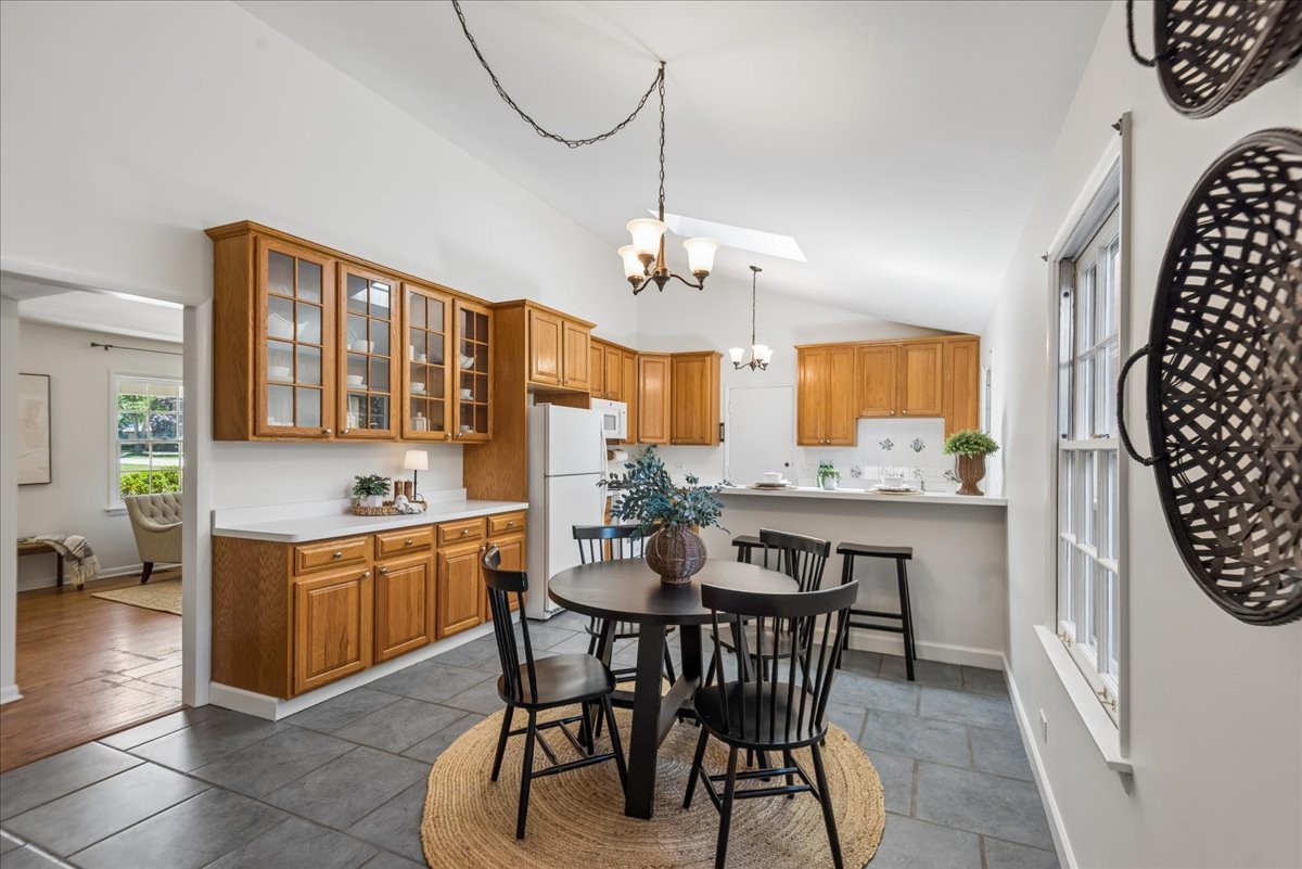 1436 Arbor Vitae Road Deerfield, IL 60015 - Photo 6 of 30