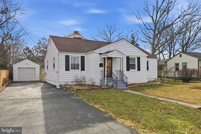 $4,000 | 5402 South 12th Street South, Arlington, VA 22204