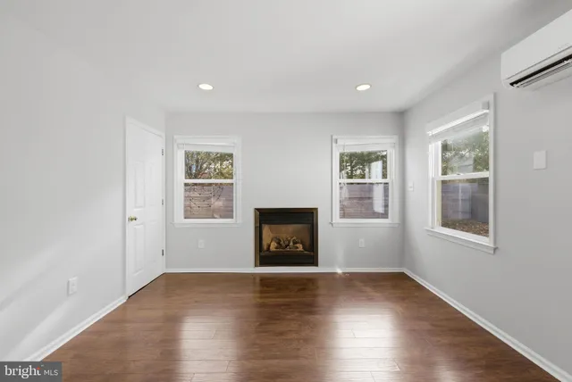 $4,000 | 5402 South 12th Street South, Arlington, VA 22204