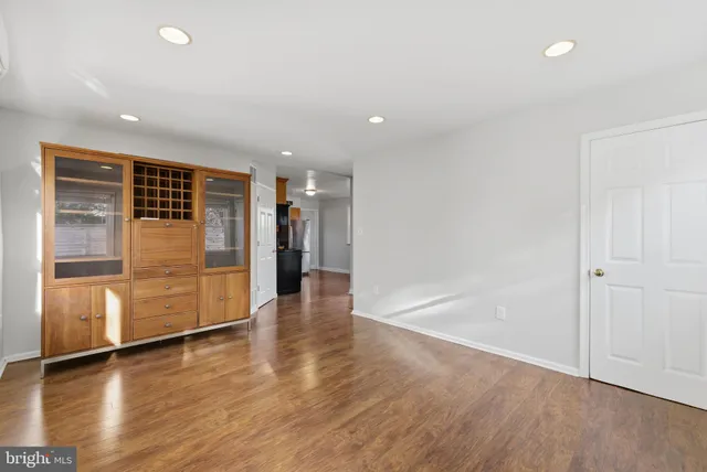 $4,000 | 5402 South 12th Street South, Arlington, VA 22204