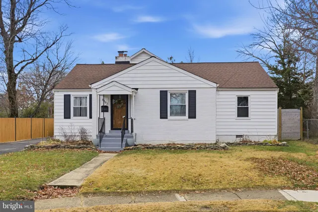 $4,000 | 5402 South 12th Street South, Arlington, VA 22204